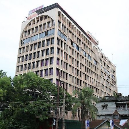 Hotel Rajmahal Guváhátí Exteriér fotografie